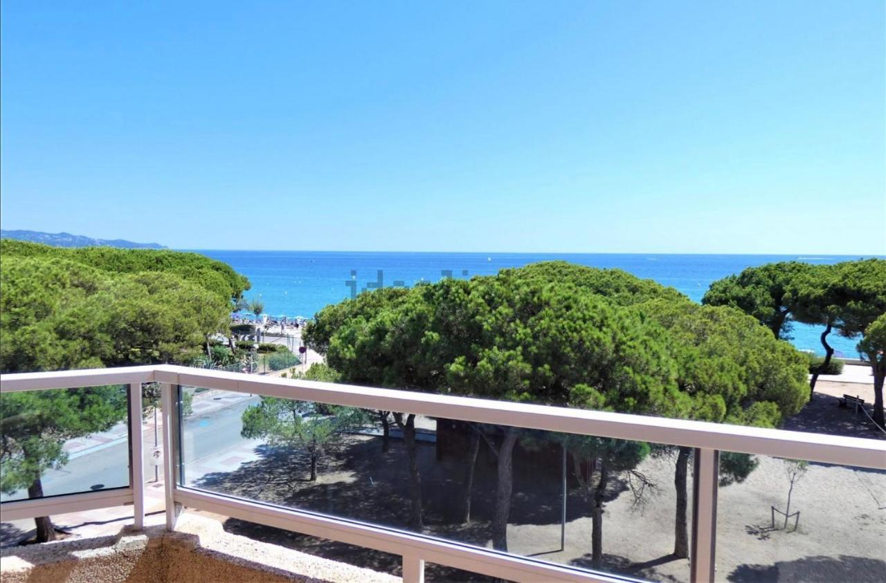 Apartment Direkt Am Strand Blanes Ngoại thất bức ảnh
